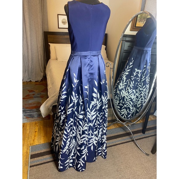 Morgan & Co. Gown Womens 9/10 Maxi Dress Floral Print Sleeveless Navy Blue - Picture 7 of 16